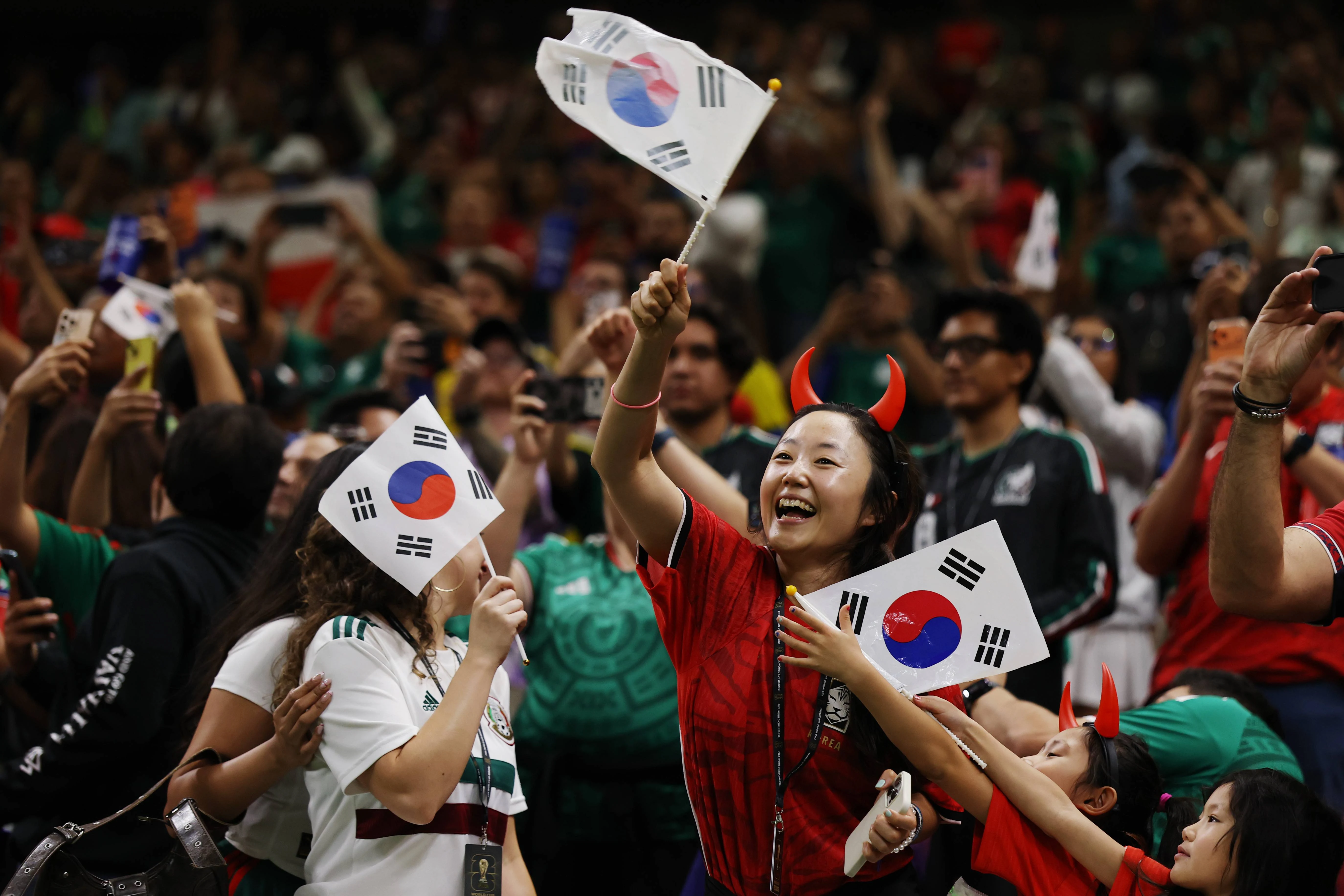 英格兰队淘汰赛点球大战五比三艰难晋级四强